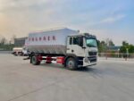 HOWO 4X2 bulk feed transport truck - Image 3