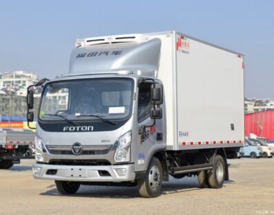 Refrigerated truck