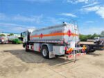 Camión de reabastecimiento de combustible