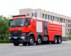 foam fire truck Mercedes Benz