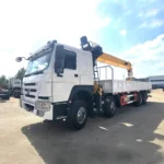 16-Ton Stiff Boom Crane HOWO - Imagen 2