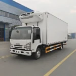 ⁦10 tons refrigerated truck ISUZU⁩ - الصورة ⁦2⁩
