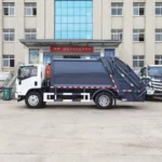 11m³garbage compression truck ISUZU - Image 3