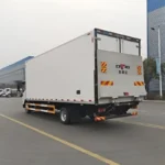 ⁦10 tons refrigerated truck ISUZU⁩ - الصورة ⁦4⁩