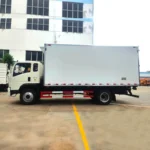 22 ft refrigerated truck HOWO - Image 4