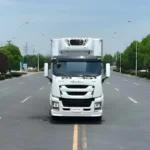 26-foot refrigerated truck ISUZU - Image 6