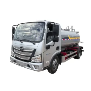 camion citerne d'arrosage Foton de 5000 litres