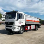 ⁦8500 L Fuel Tanker SHACMAN⁩ - الصورة ⁦2⁩