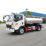 5000L Milk Tanker Truck HOWO - Image 2