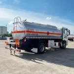 ⁦8500 L Fuel Tanker SHACMAN⁩ - الصورة ⁦4⁩
