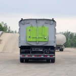 16m³ Street Sweeping Truck HOWO - Image 4